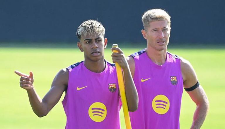 برشلونة يطلب استبعاد لامين يامال من مباراة مصر